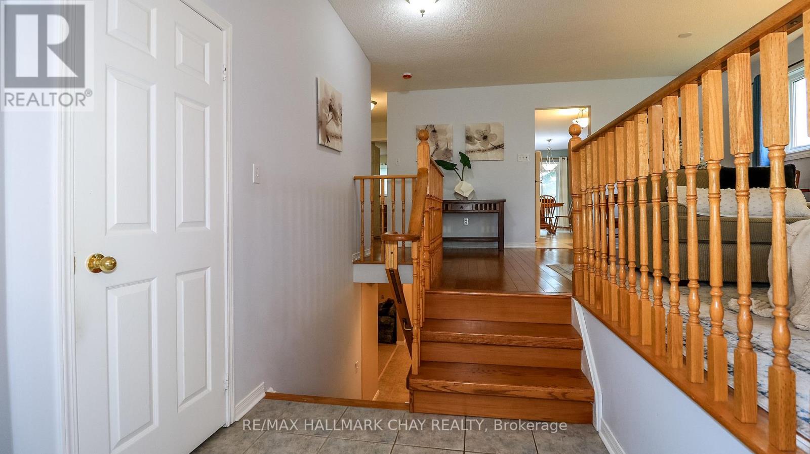 305 Stanley Street, Barrie, Ontario  L4M 6X6 - Photo 6 - S13415716