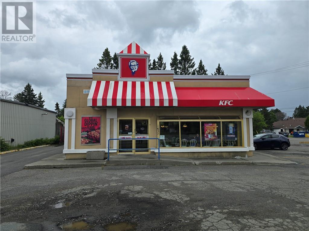 1657 Main Street, Greater Sudbury, Ontario  P3N 1R8 - Photo 2 - 2128737