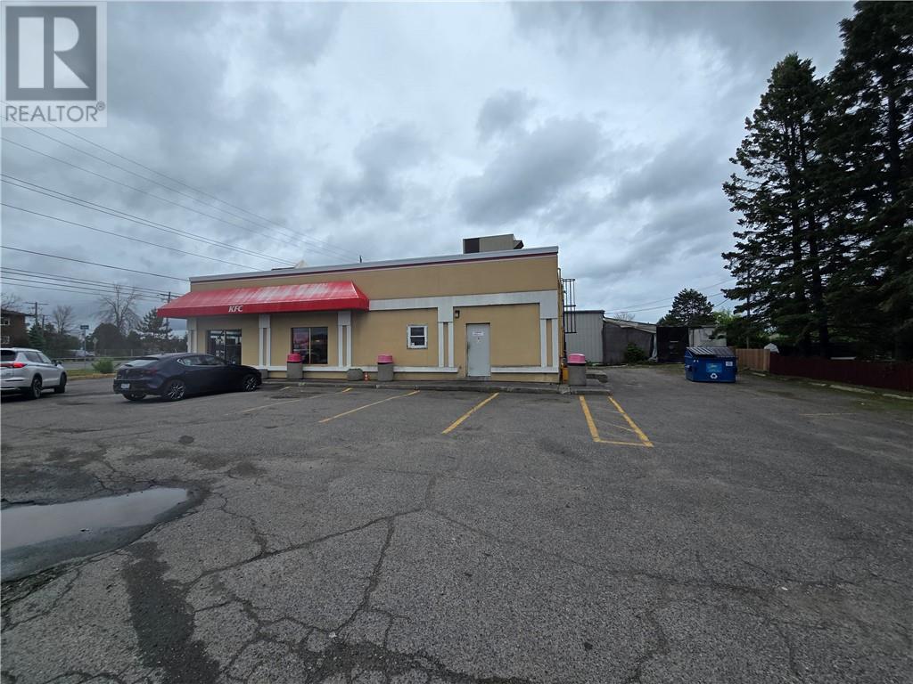1657 Main Street, Greater Sudbury, Ontario  P3N 1R8 - Photo 3 - 2128737