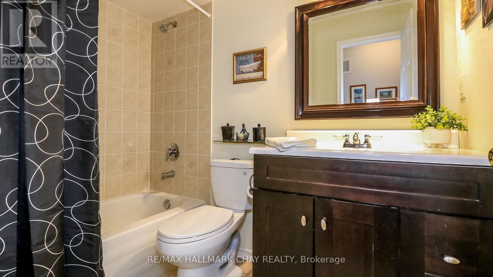 305 Stanley Street, Barrie, Ontario  L4M 6X6 - Photo 17 - S13415716