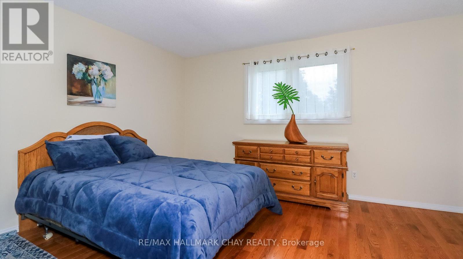 305 Stanley Street, Barrie, Ontario  L4M 6X6 - Photo 13 - S13415716