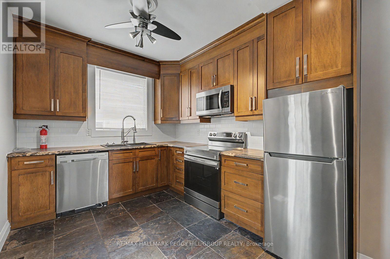 173 Dunlop Street W, Barrie, Ontario L4N 1B4 - Photo 17 - S13474354