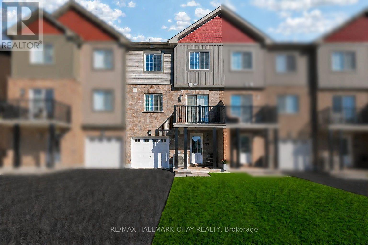 39 KODIAK TERRACE, Barrie, Ontario
