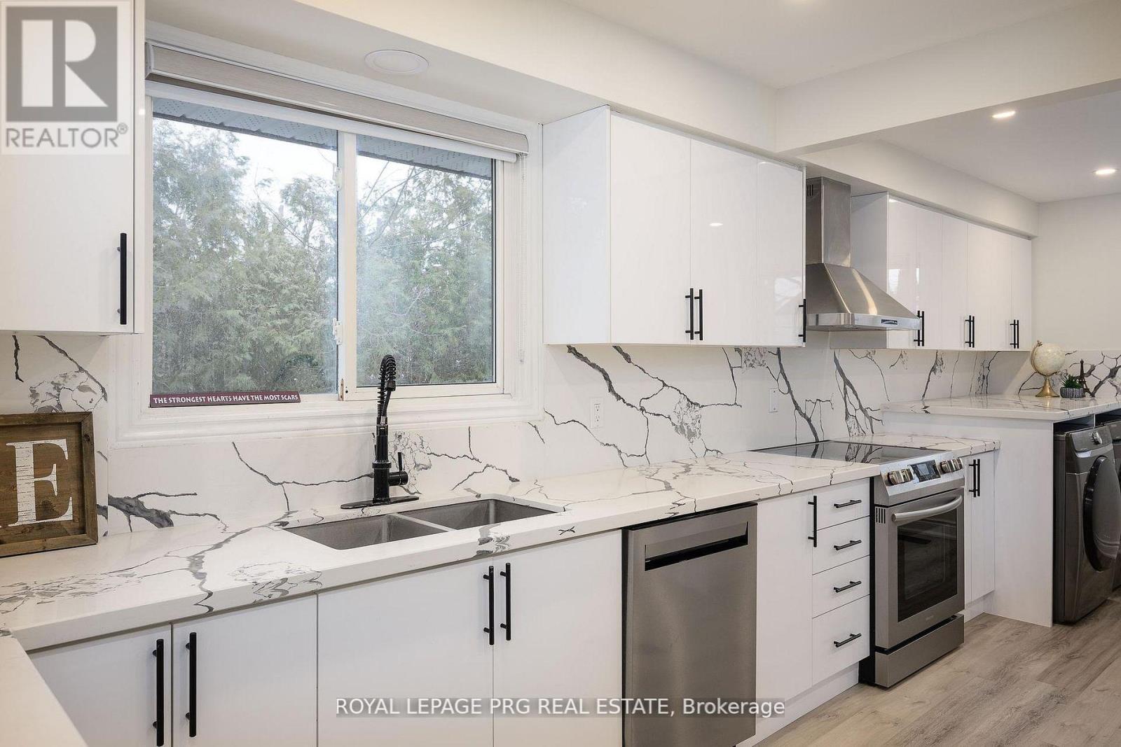 Upper Level - 263 Cook Street, Barrie, Ontario L4M 4H7 - Photo 6 - S13476728