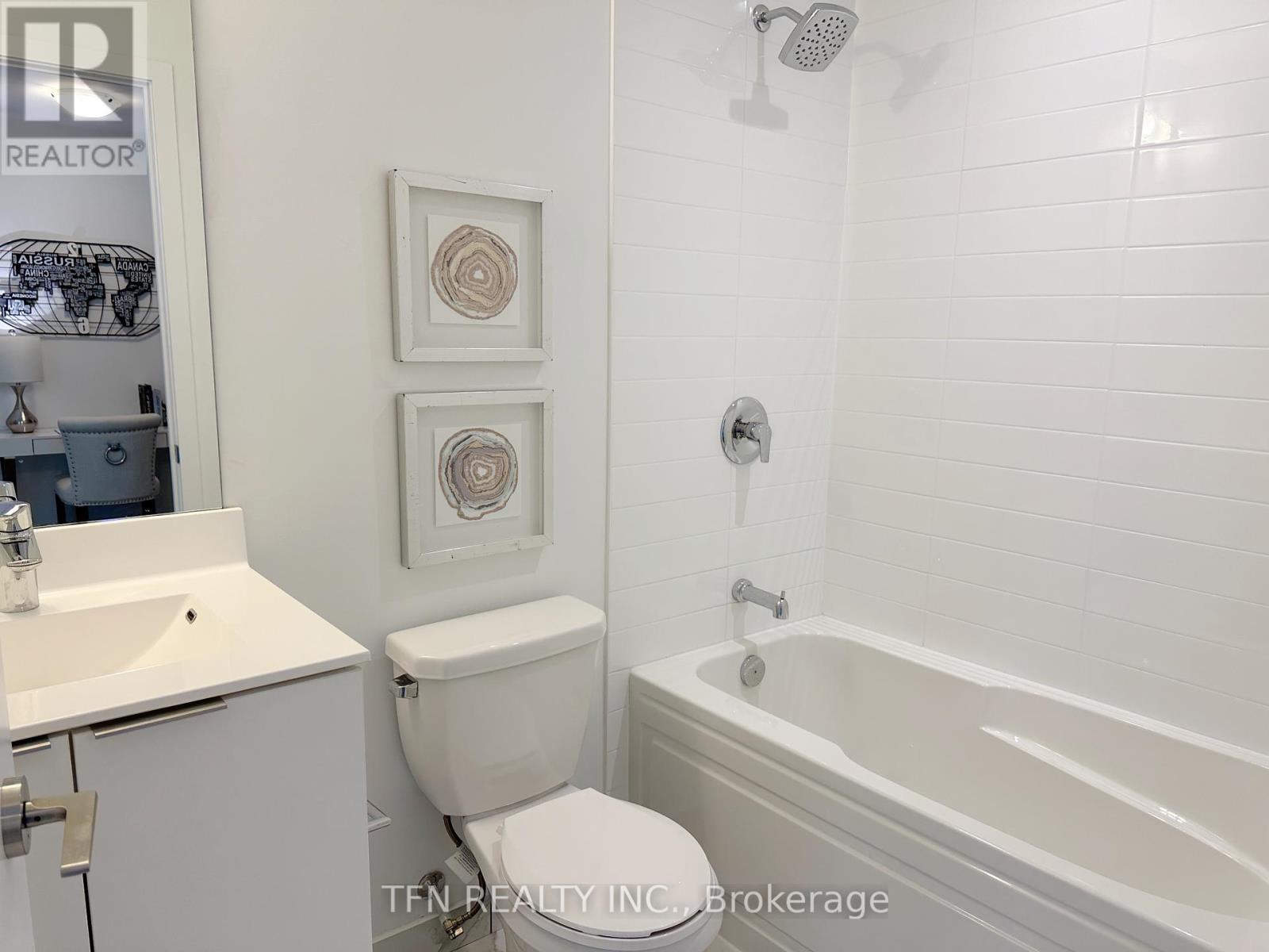 4703 - 20 Shore Breeze Drive, Toronto, Ontario  M8V 0C7 - Photo 14 - W13070654