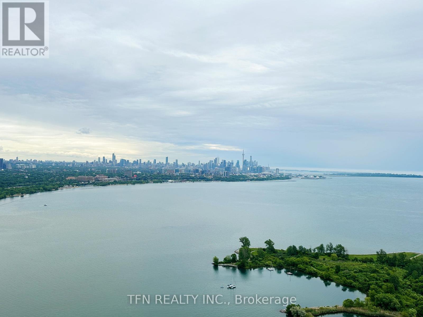 4703 - 20 Shore Breeze Drive, Toronto, Ontario  M8V 0C7 - Photo 8 - W13070654