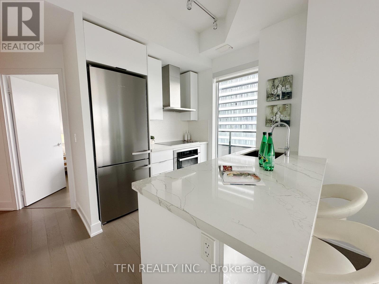 4703 - 20 Shore Breeze Drive, Toronto, Ontario  M8V 0C7 - Photo 5 - W13070654