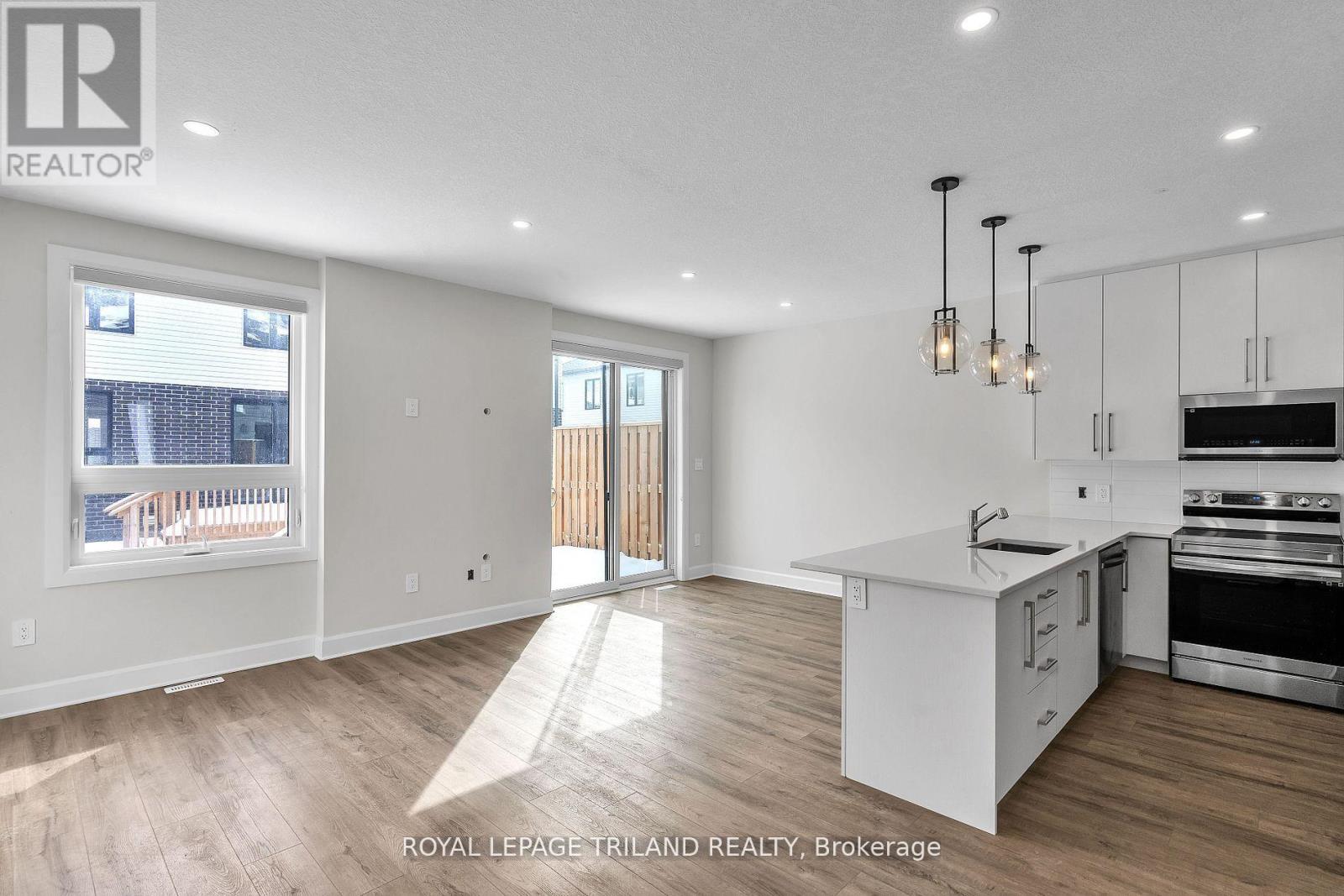 231 - 175 Doan Drive E, Middlesex Centre, Ontario  N0L 1R0 - Photo 10 - X13477632
