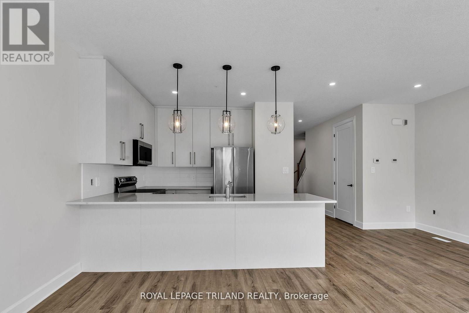231 - 175 Doan Drive E, Middlesex Centre, Ontario  N0L 1R0 - Photo 6 - X13477632