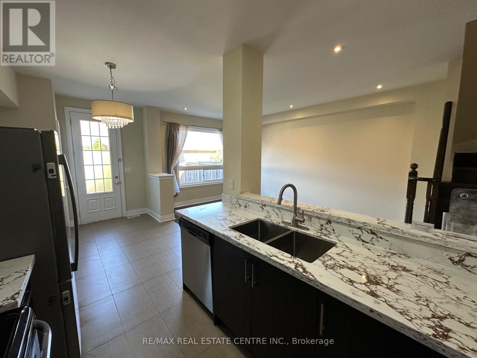 2491 Postmaster Drive, Oakville, Ontario  L6M 0L5 - Photo 13 - W13444572