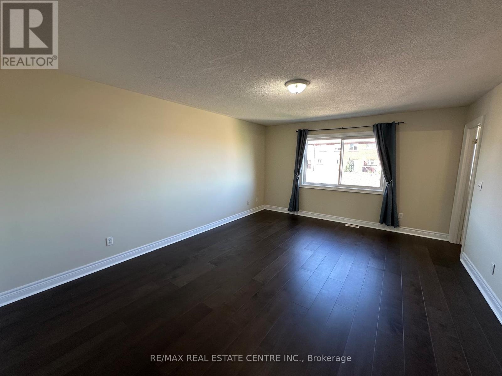 2491 Postmaster Drive, Oakville, Ontario  L6M 0L5 - Photo 17 - W13444572