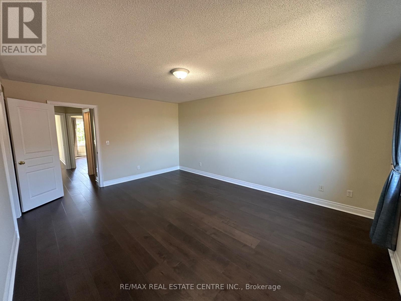 2491 Postmaster Drive, Oakville, Ontario  L6M 0L5 - Photo 20 - W13444572