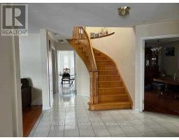 UPPER - 24 ARBORVIEW CRESCENT, Toronto, Ontario