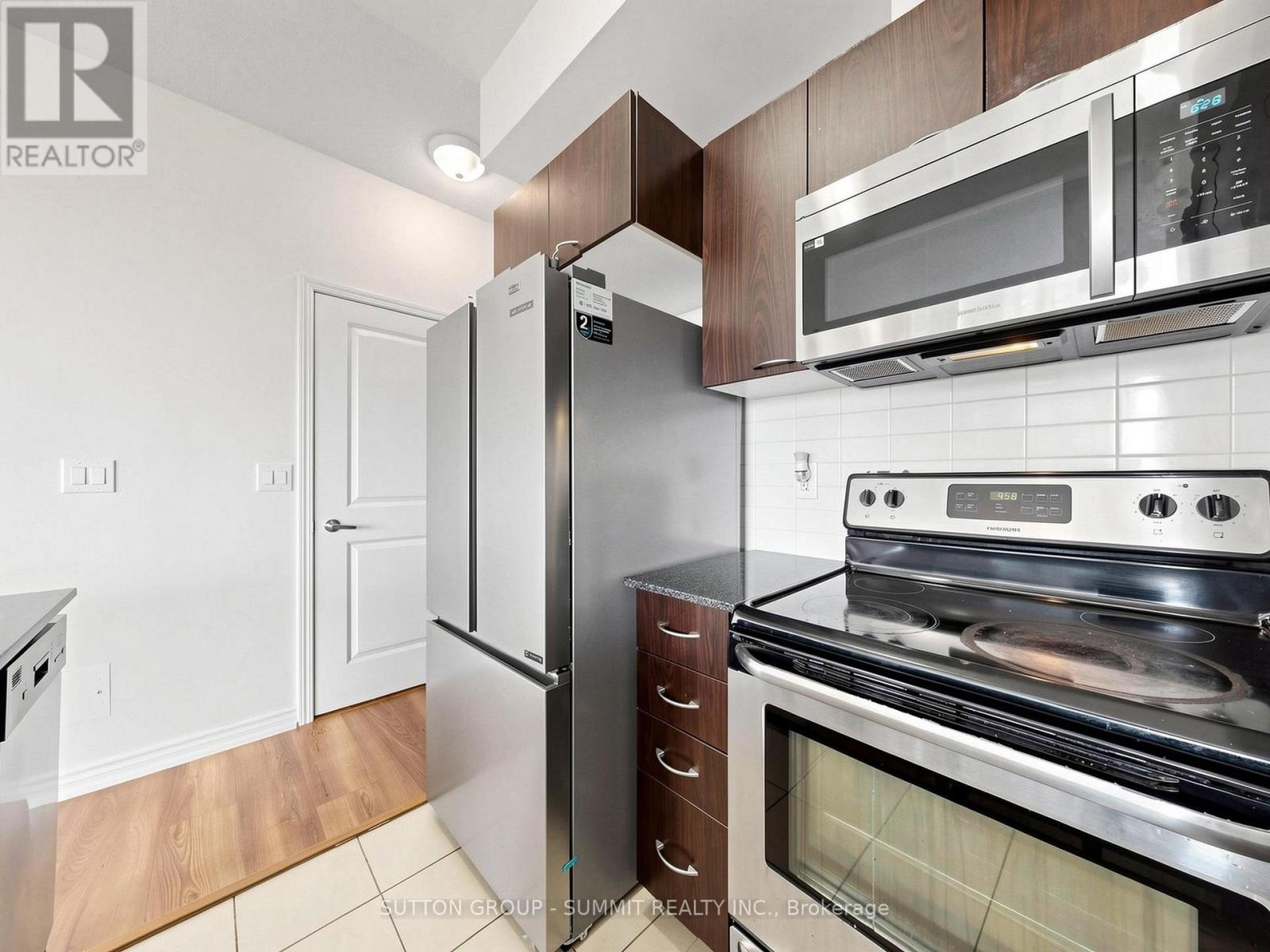 2611 - 385 Prince Of Wales Drive, Mississauga, Ontario  L5B 0C6 - Photo 17 - W13444614