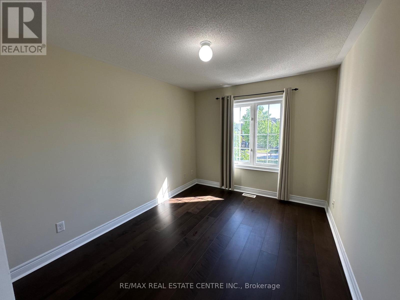 2491 Postmaster Drive, Oakville, Ontario  L6M 0L5 - Photo 27 - W13444572