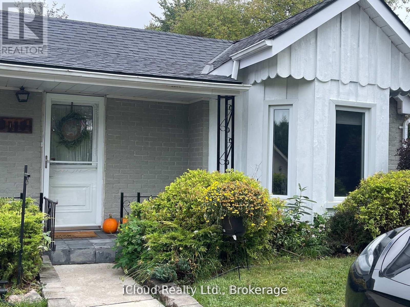 11 MAPLE LANE, Caledon, Ontario