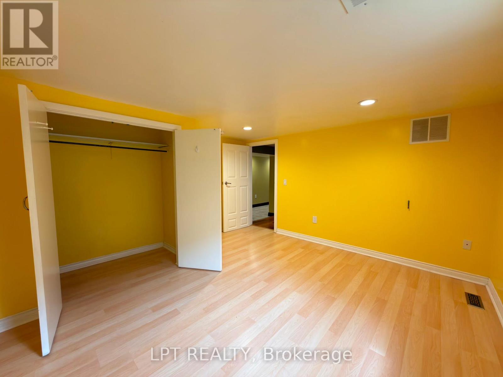 20 Gregory Street, Brampton, Ontario  L6Y 1G1 - Photo 20 - W13456406