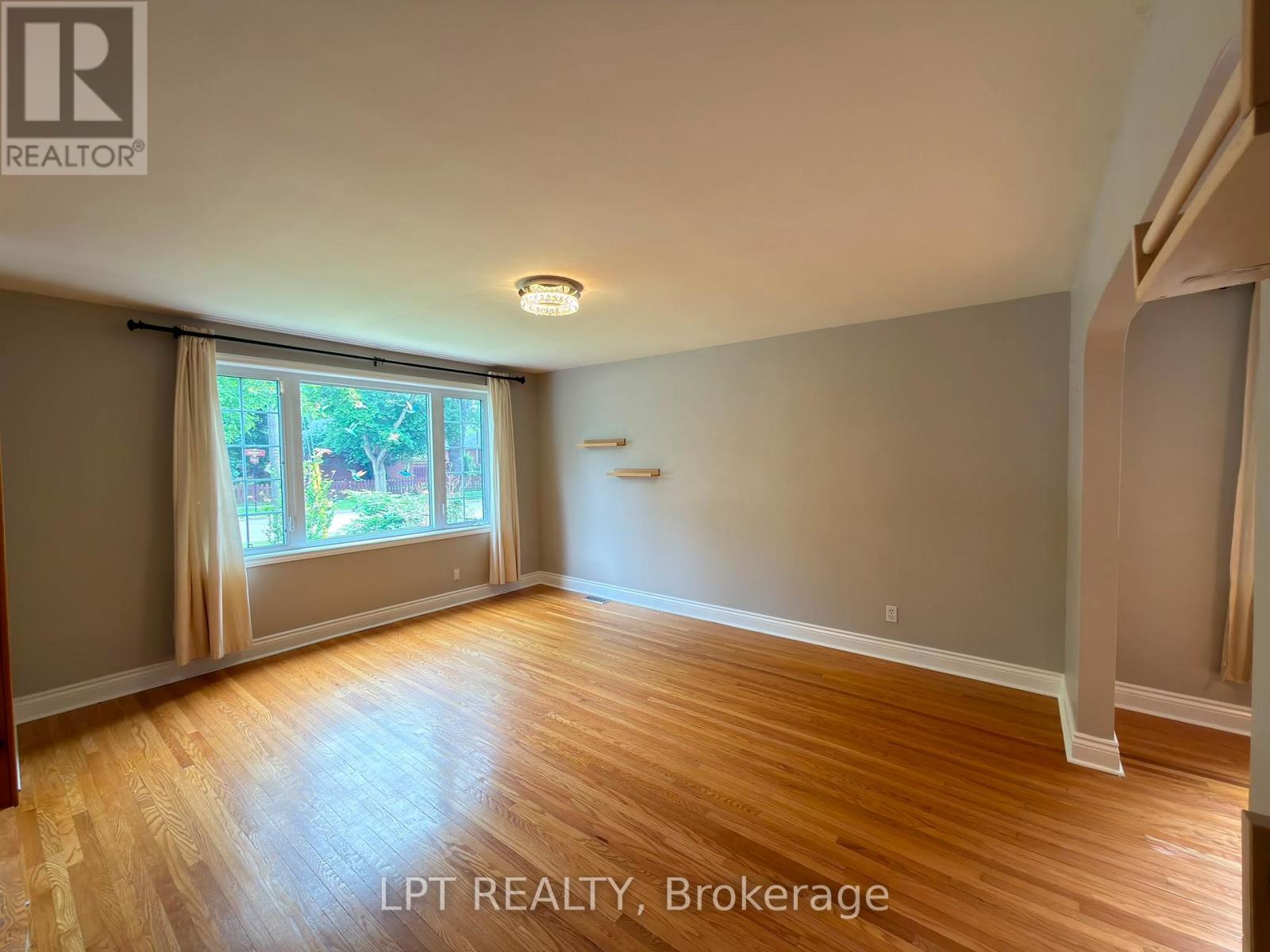 20 Gregory Street, Brampton, Ontario  L6Y 1G1 - Photo 9 - W13456406