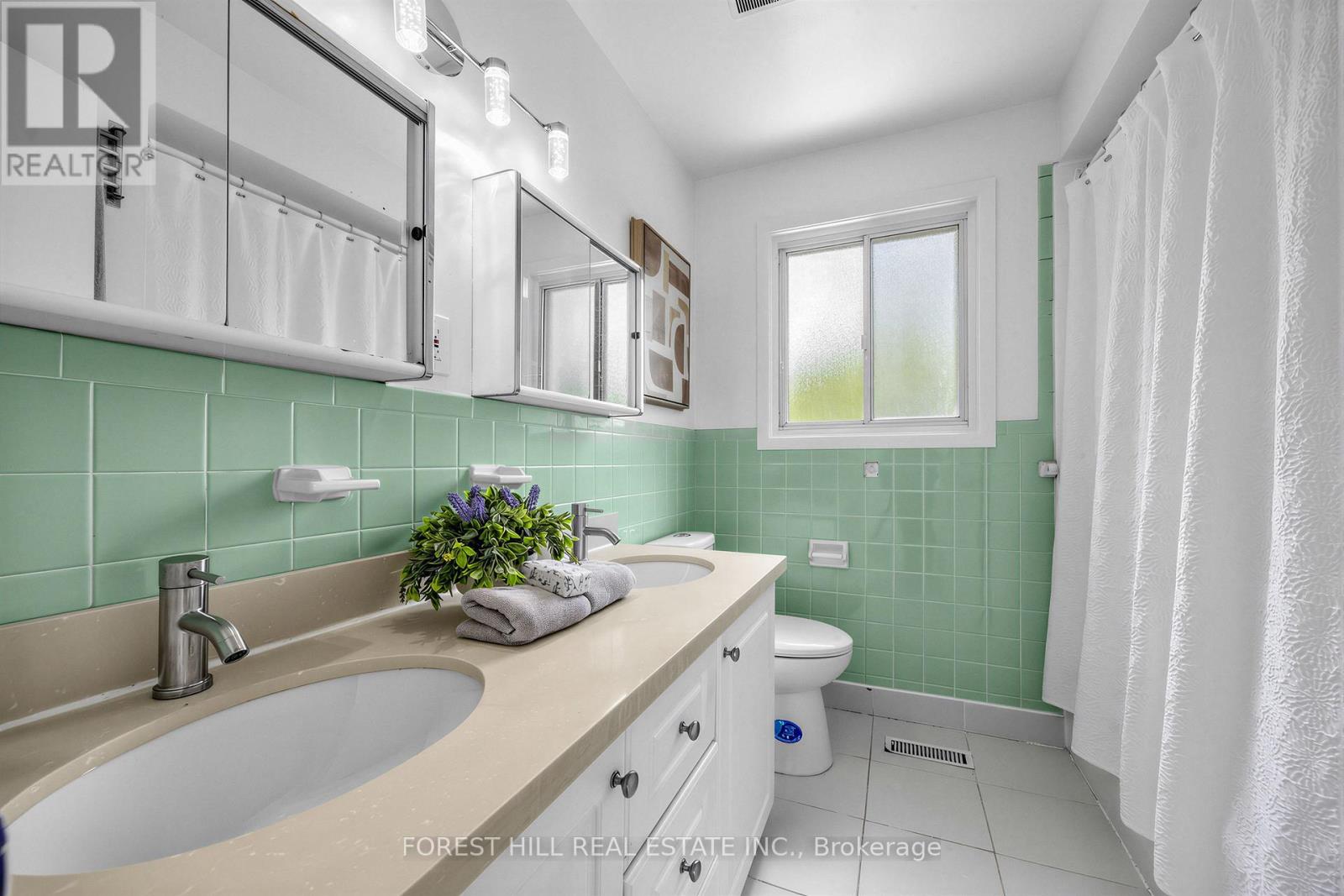 246 Grandravine Drive, Toronto, Ontario  M3N 1J3 - Photo 34 - W13473326