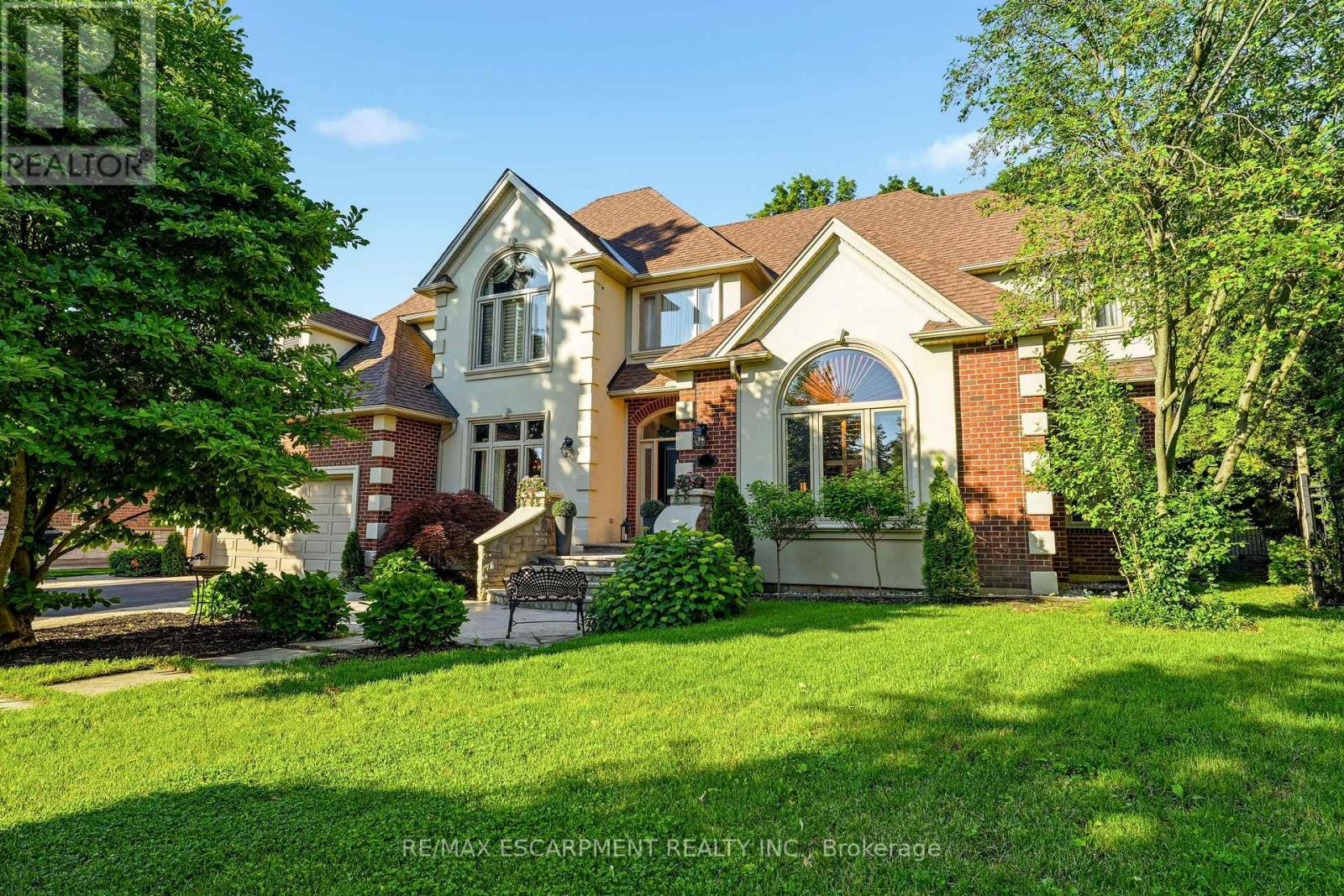 1111 CROFTON WAY, Burlington, Ontario