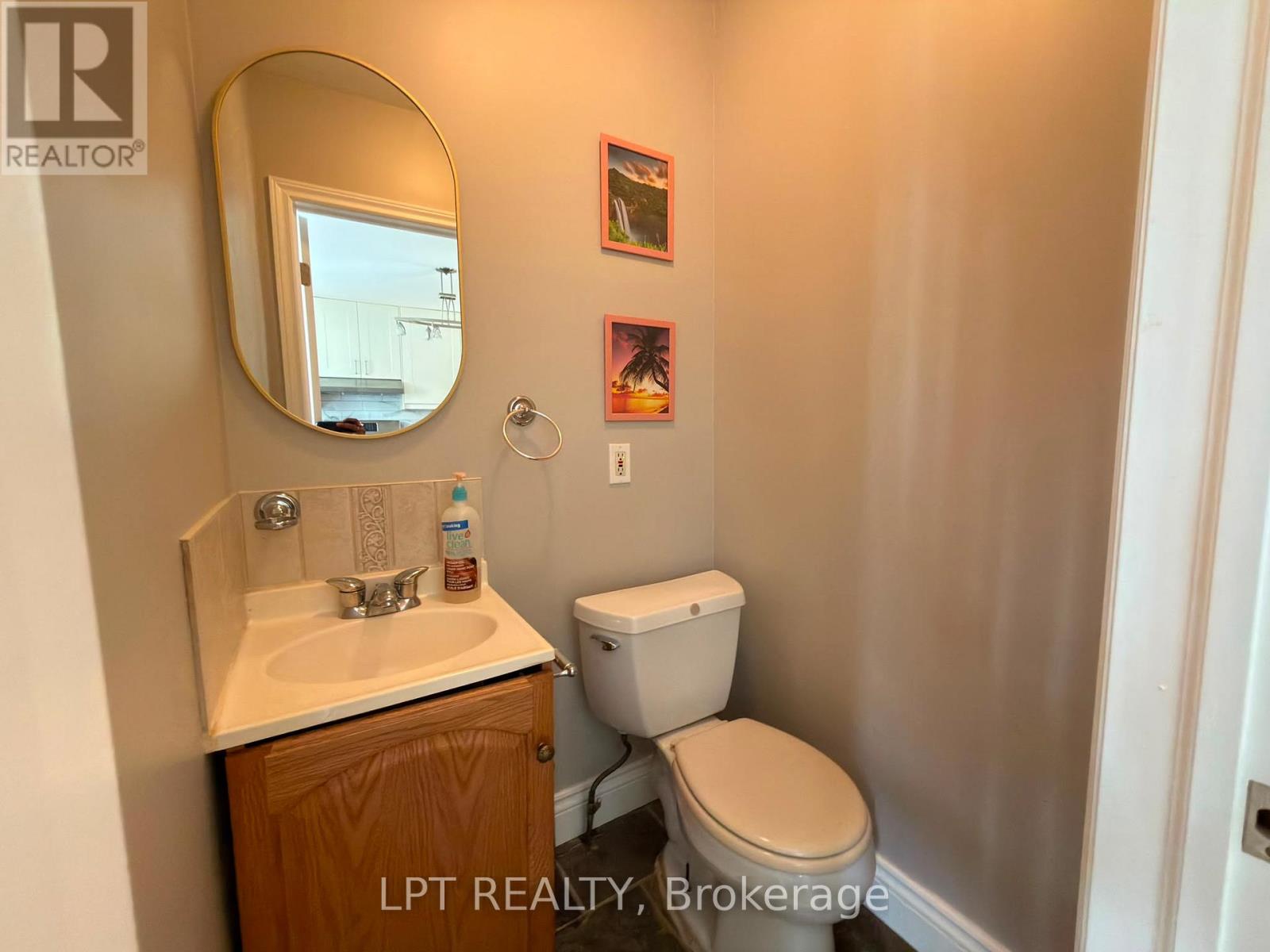 20 Gregory Street, Brampton, Ontario  L6Y 1G1 - Photo 8 - W13456406
