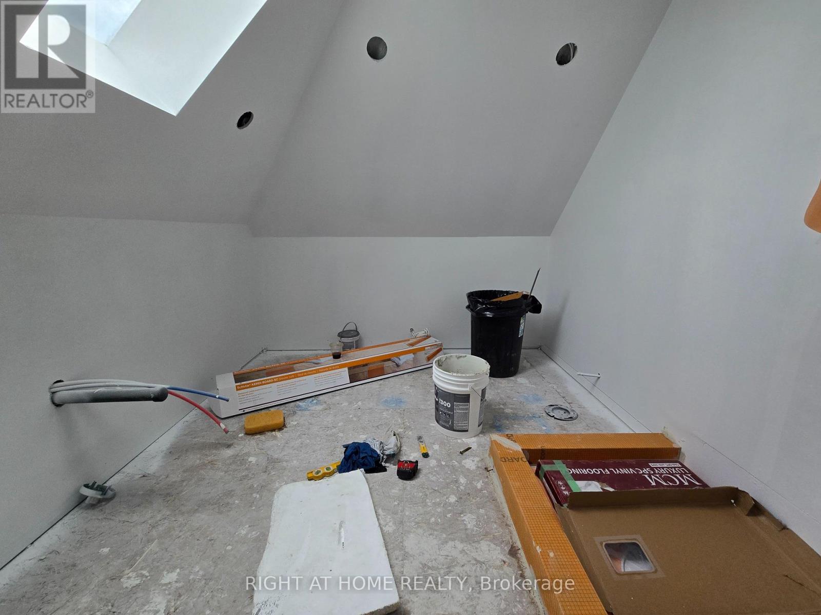 Garden Suite - 1103 Dufferin Street, Toronto, Ontario  M6H 4B5 - Photo 6 - W13459904