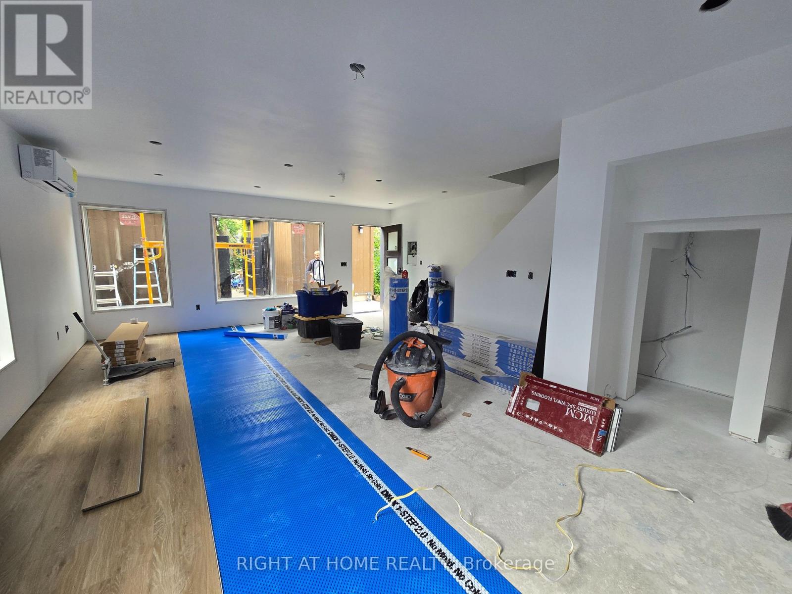 Garden Suite - 1103 Dufferin Street, Toronto, Ontario  M6H 4B5 - Photo 4 - W13459904