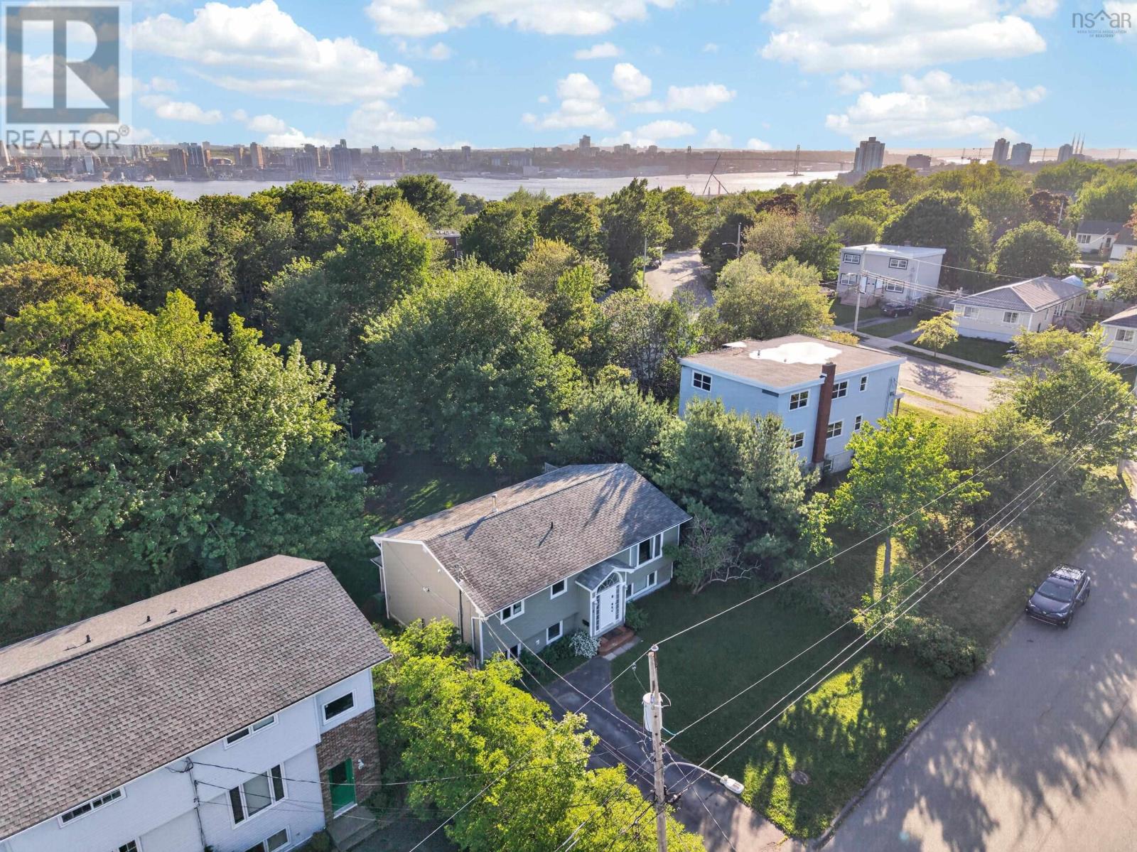 2 Randall Street, Dartmouth, Nova Scotia  B2Y 4K8 - Photo 3 - 202615316