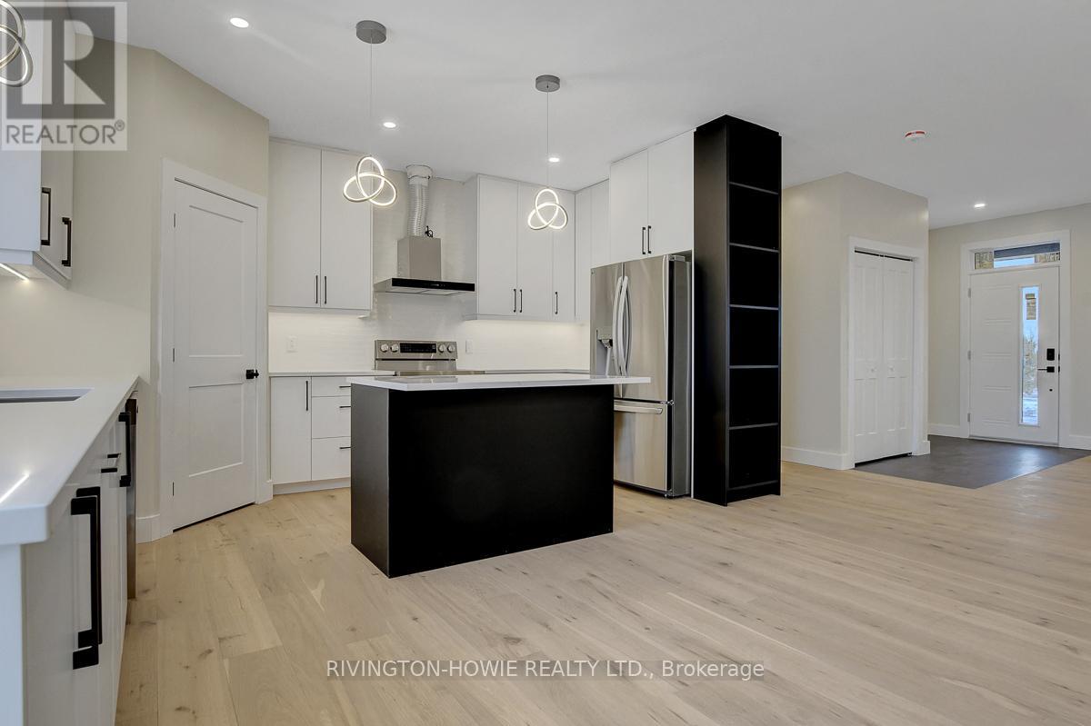 354 Russett Drive, Mcnab/braeside, Ontario  K7S 3G8 - Photo 12 - X12648546