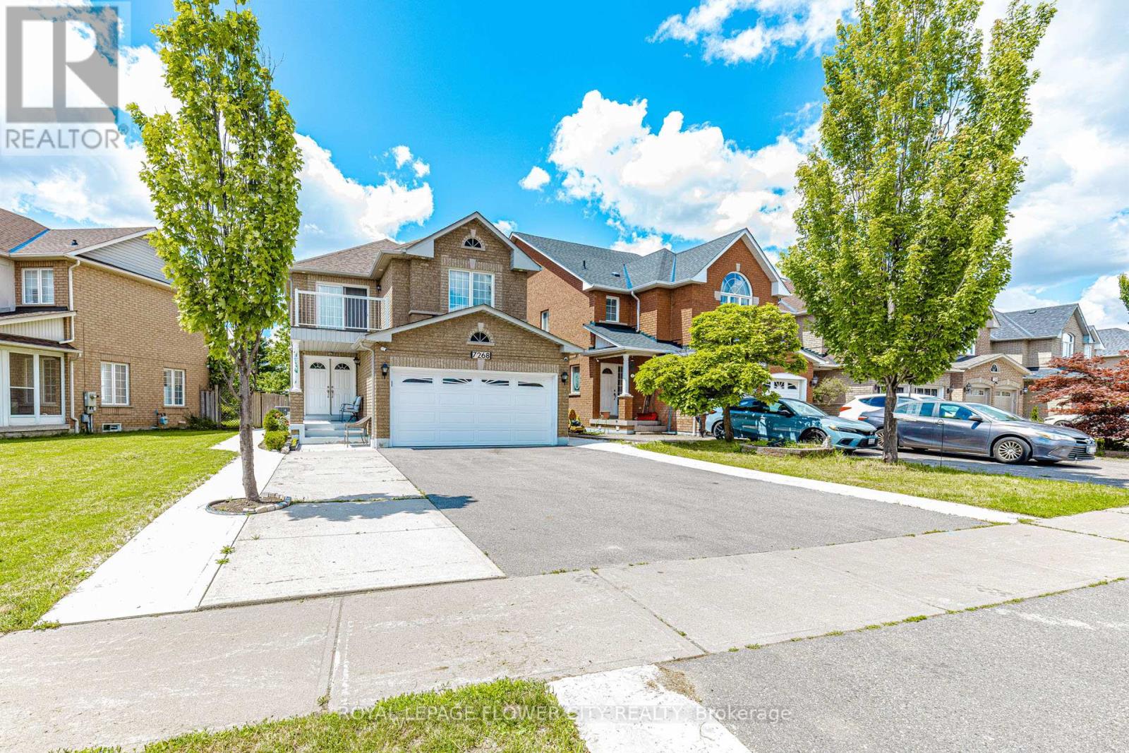 7268 VILLAGE WALK, Mississauga, Ontario