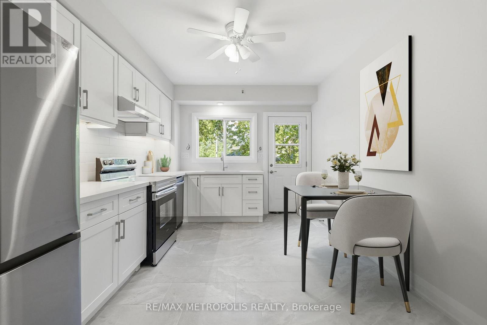14 Mcroberts Avenue, Toronto, Ontario  M6E 4P4 - Photo 41 - W13472138