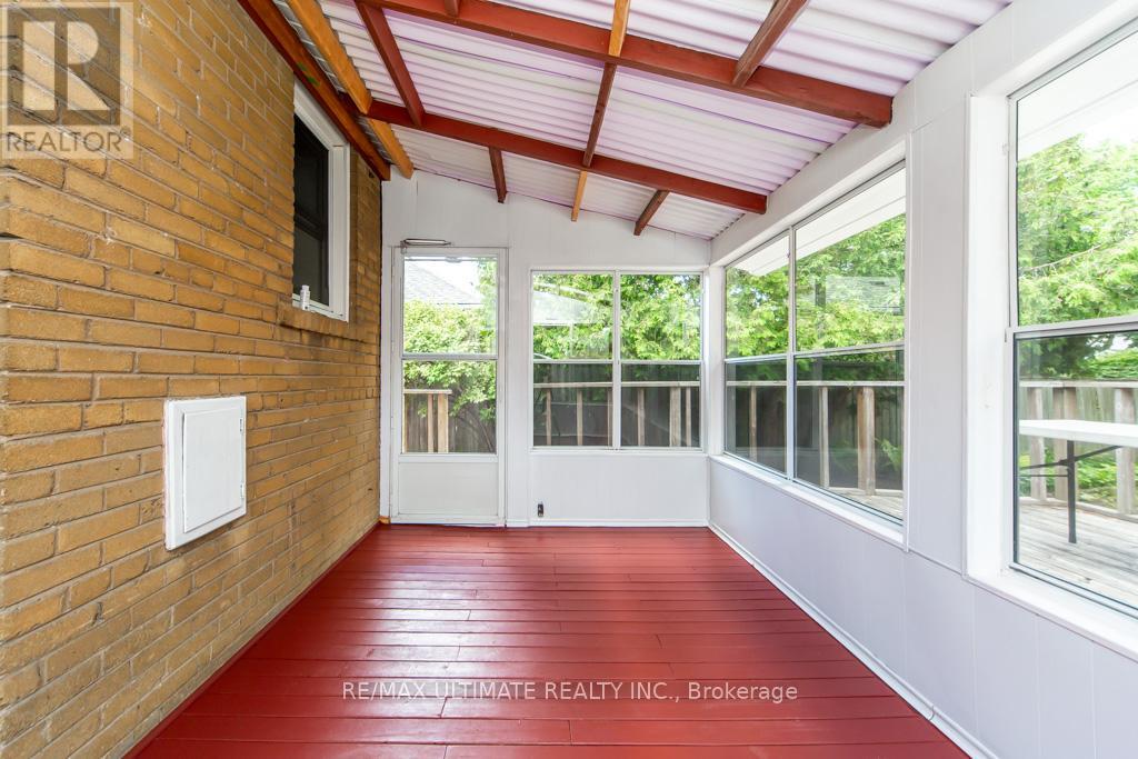 61 Yorkview Drive, Toronto, Ontario  M2R 1J7 - Photo 23 - W13474152