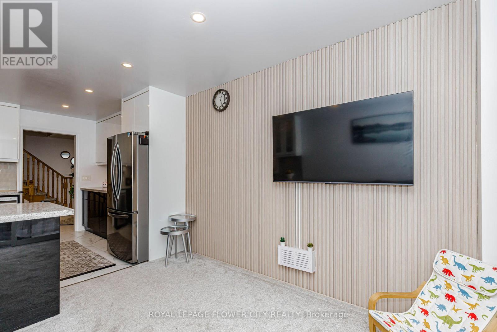 7268 Village Walk, Mississauga, Ontario  L5W 1V7 - Photo 18 - W13472436