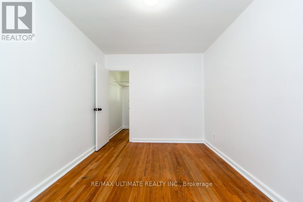 61 Yorkview Drive, Toronto, Ontario  M2R 1J7 - Photo 33 - W13474152