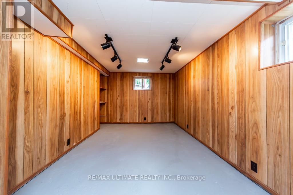 61 Yorkview Drive, Toronto, Ontario  M2R 1J7 - Photo 42 - W13474152