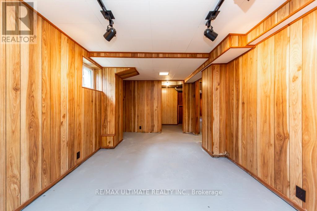 61 Yorkview Drive, Toronto, Ontario  M2R 1J7 - Photo 43 - W13474152