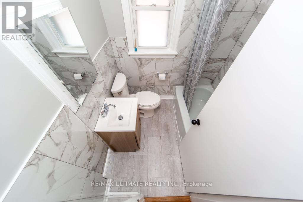 61 Yorkview Drive, Toronto, Ontario  M2R 1J7 - Photo 36 - W13474152