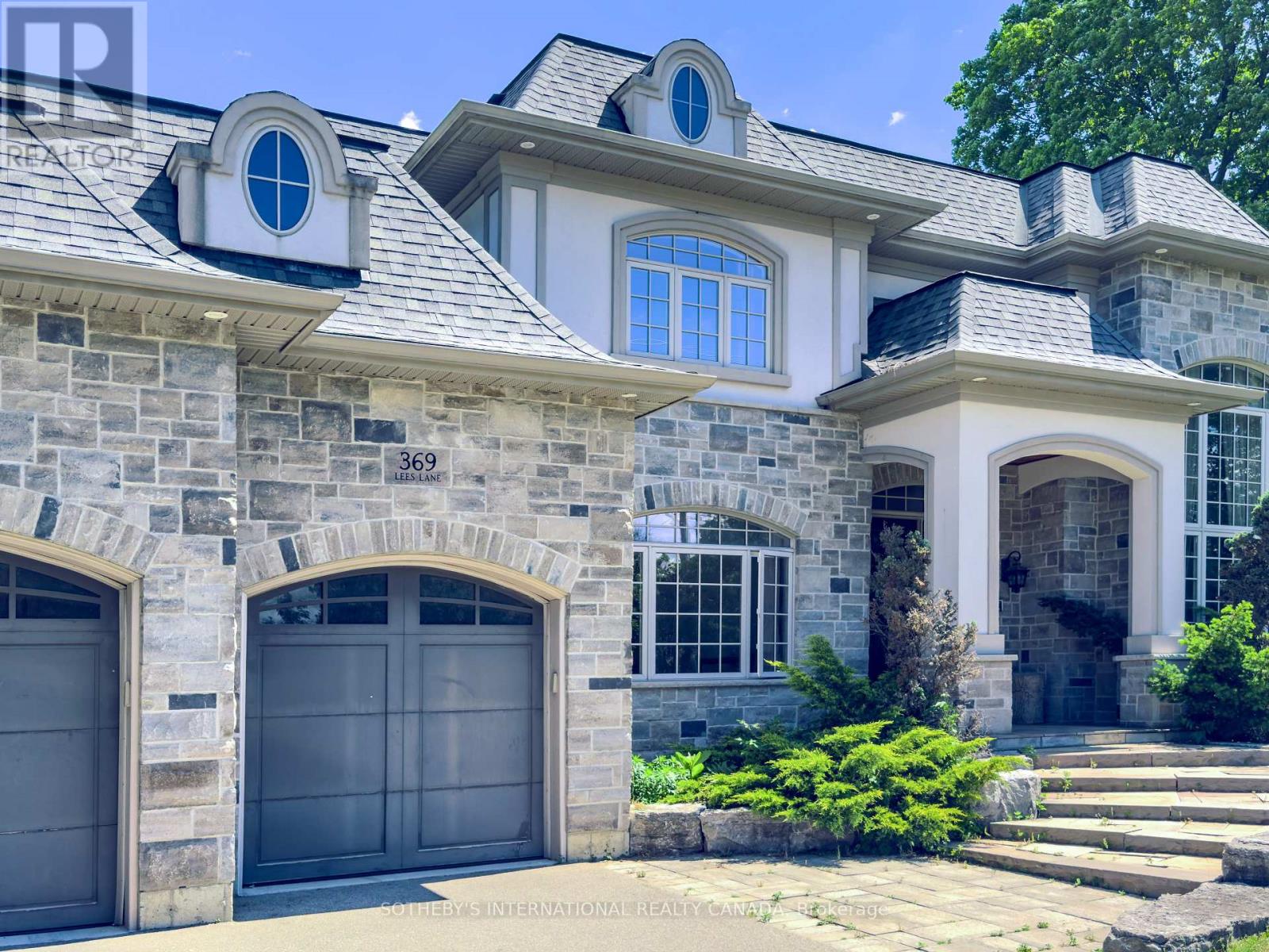 369 Lees Lane, Oakville, Ontario L6L 4S4 - Photo 2 - W13474166