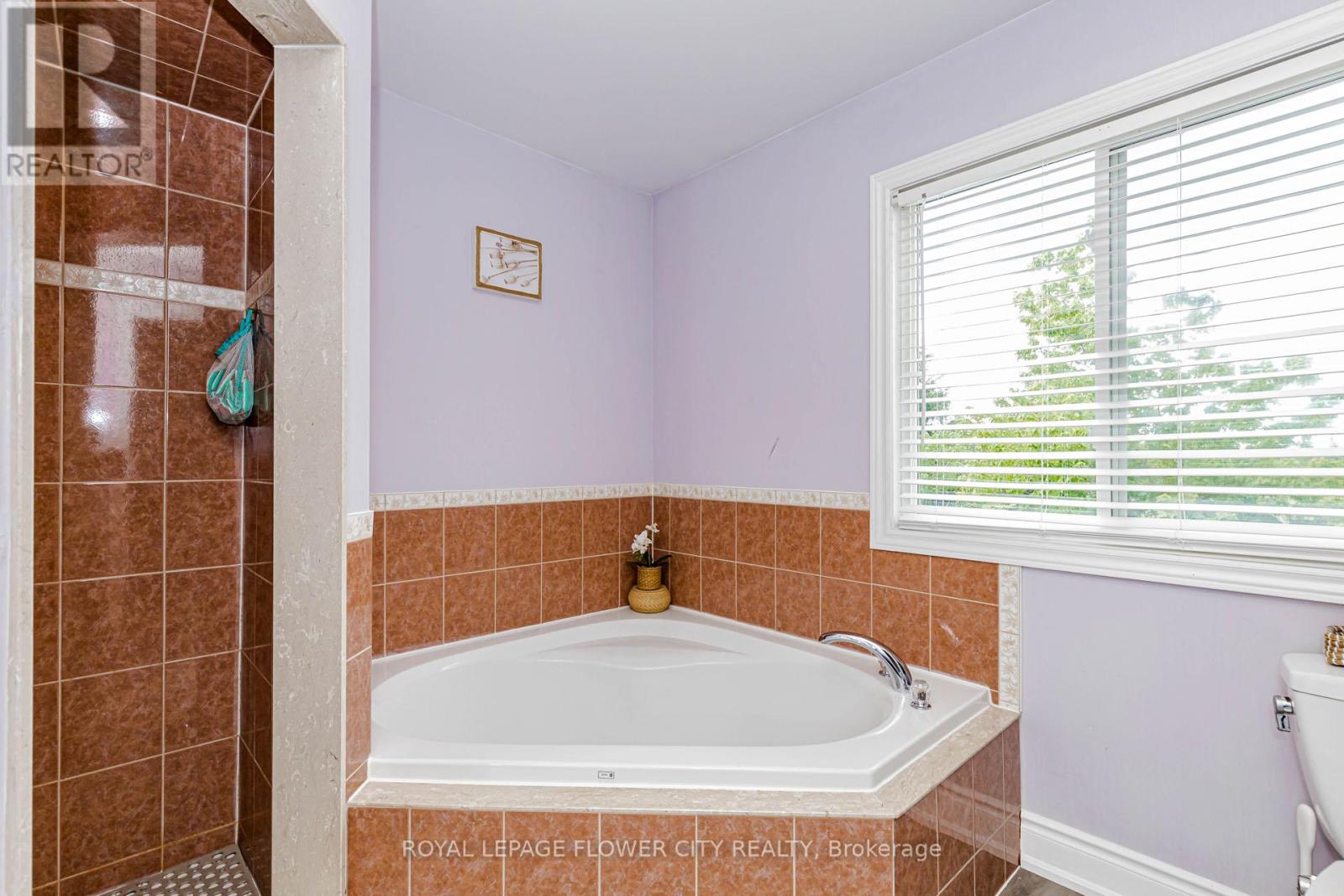 7268 Village Walk, Mississauga, Ontario  L5W 1V7 - Photo 30 - W13472436
