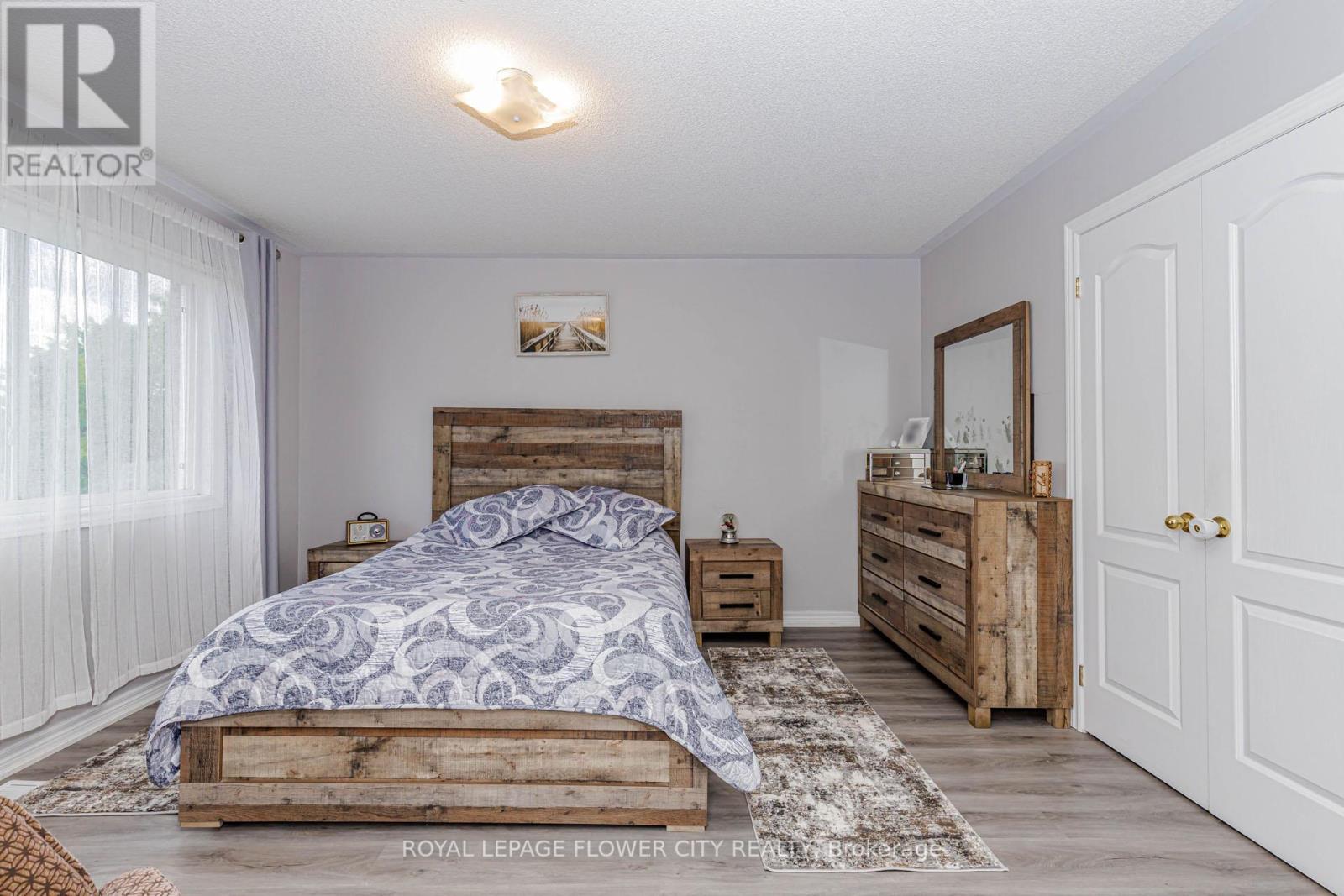 7268 Village Walk, Mississauga, Ontario  L5W 1V7 - Photo 27 - W13472436
