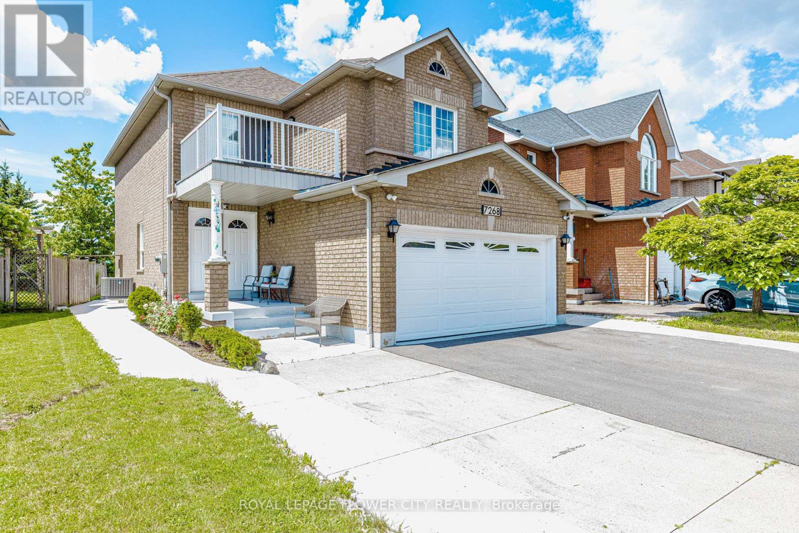 7268 Village Walk, Mississauga, Ontario  L5W 1V7 - Photo 2 - W13472436
