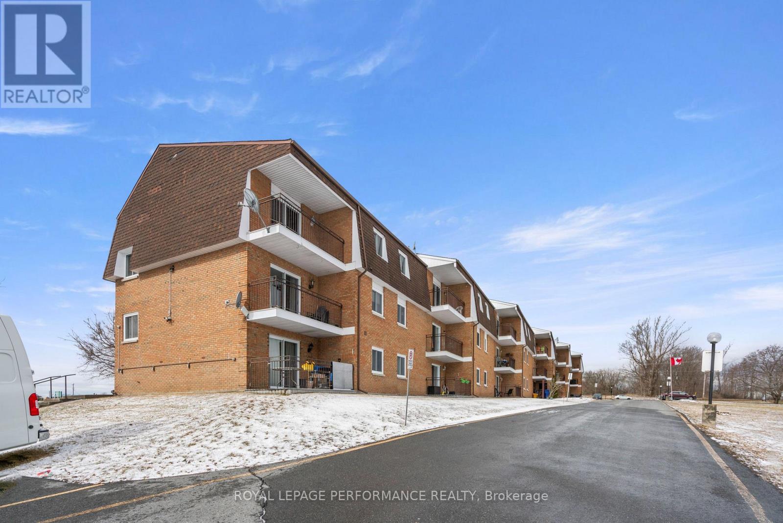 209 - 220 KENYON STREET W, North Glengarry, Ontario