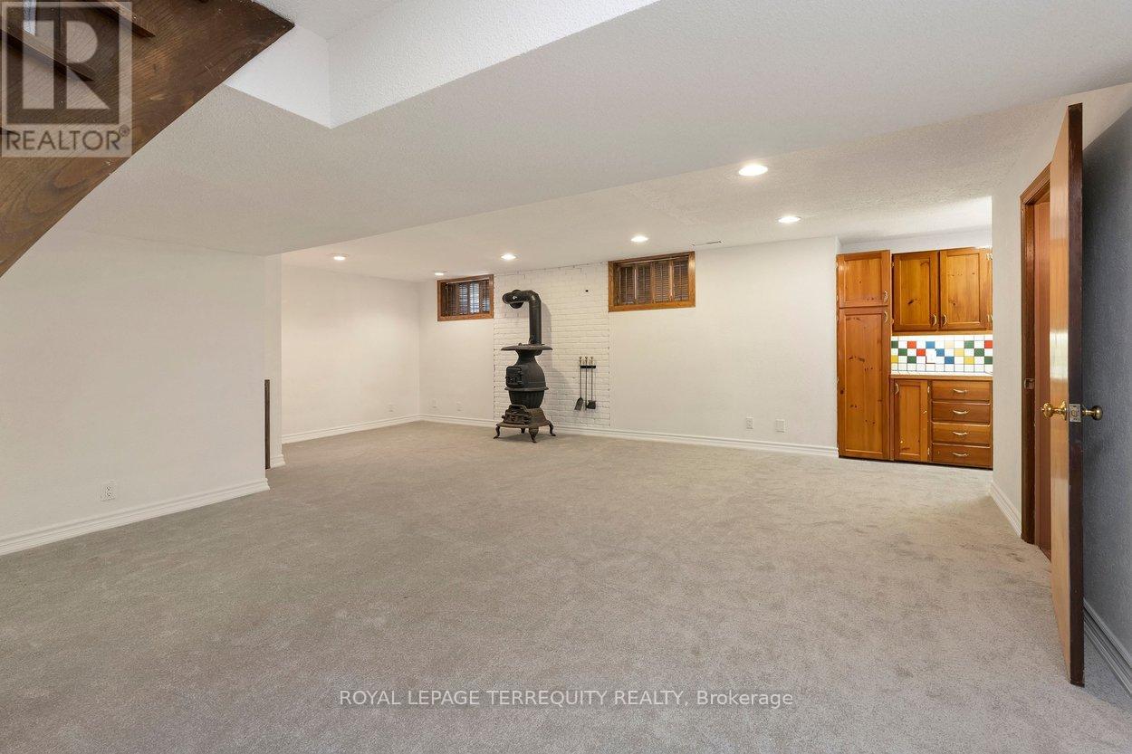 236 Whitchurch Mews, Mississauga, Ontario  L5A 4B3 - Photo 30 - W13473324