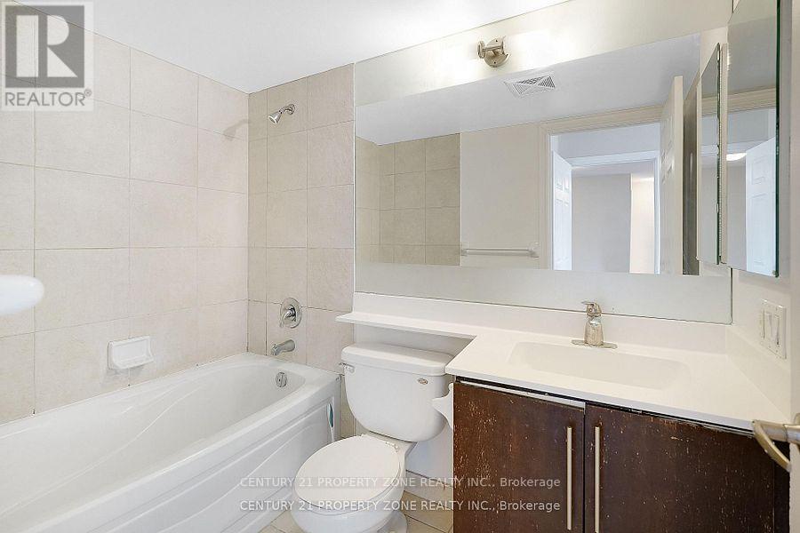 1703 - 310 Burnhamthorpe Road W, Mississauga, Ontario  L5B 4P9 - Photo 19 - W13474296