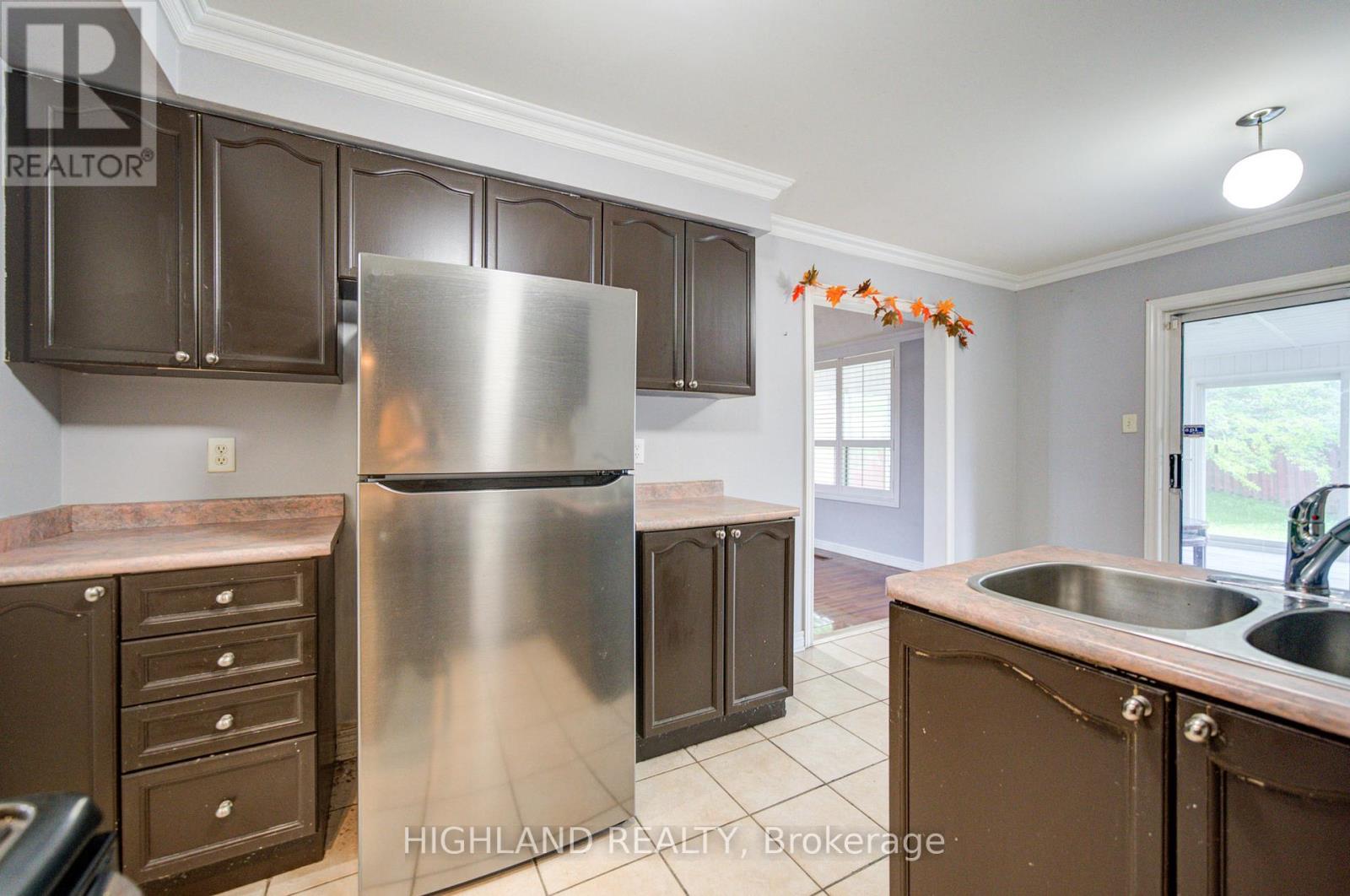 Upper Level - 5327 Landsborough Avenue, Mississauga, Ontario  L5R 3X1 - Photo 14 - W13474334