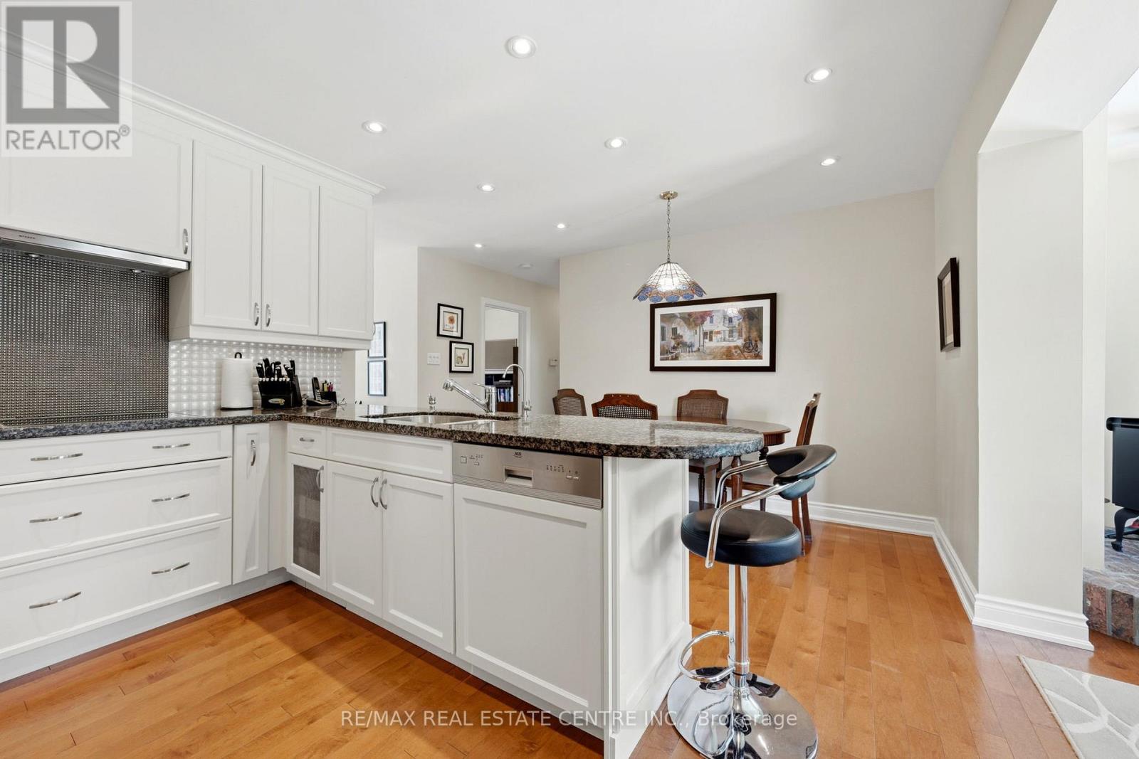 5 Hale Drive, Halton Hills, Ontario  L7G 4C3 - Photo 15 - W13474780