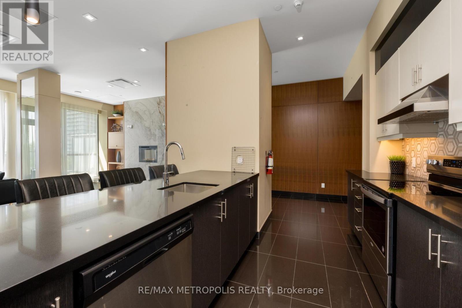 503 - 15 Zorra Street, Toronto, Ontario  M8Z 0C1 - Photo 39 - W13474876