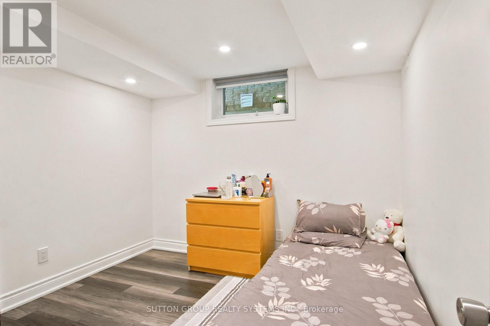 146 Tarragona Boulevard, Toronto, Ontario  M6N 5C5 - Photo 31 - W13474984