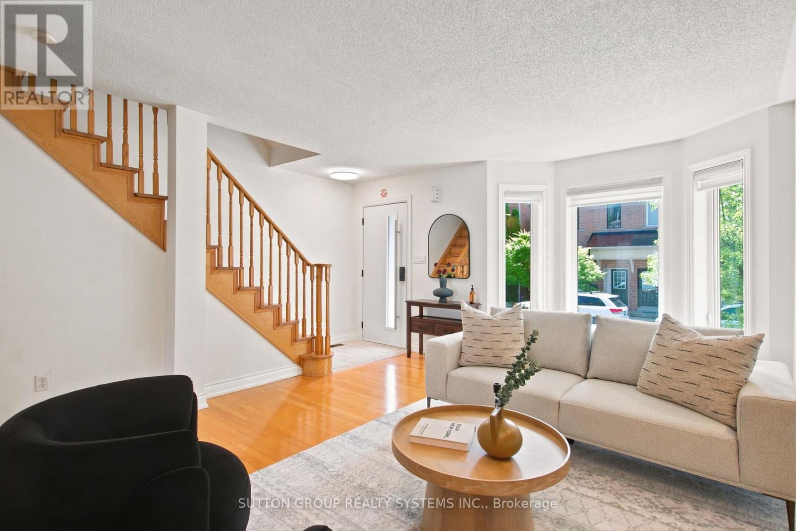 146 Tarragona Boulevard, Toronto, Ontario  M6N 5C5 - Photo 8 - W13474984