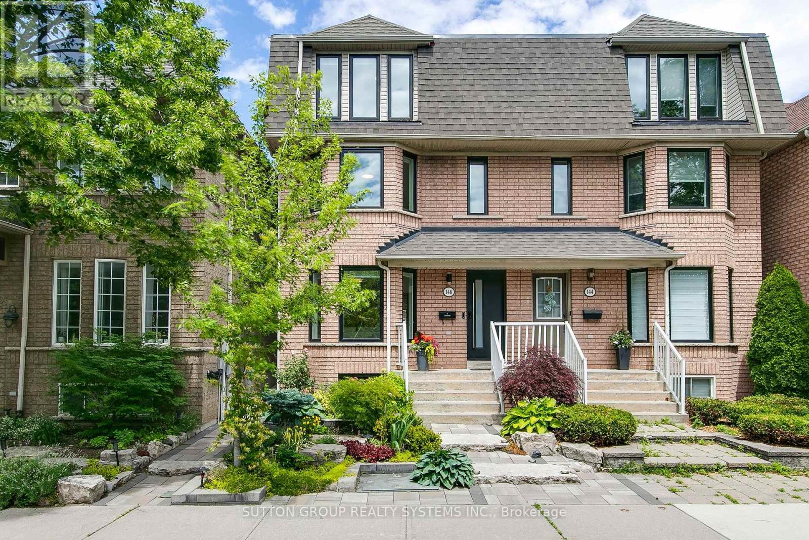 146 TARRAGONA BOULEVARD, Toronto, Ontario